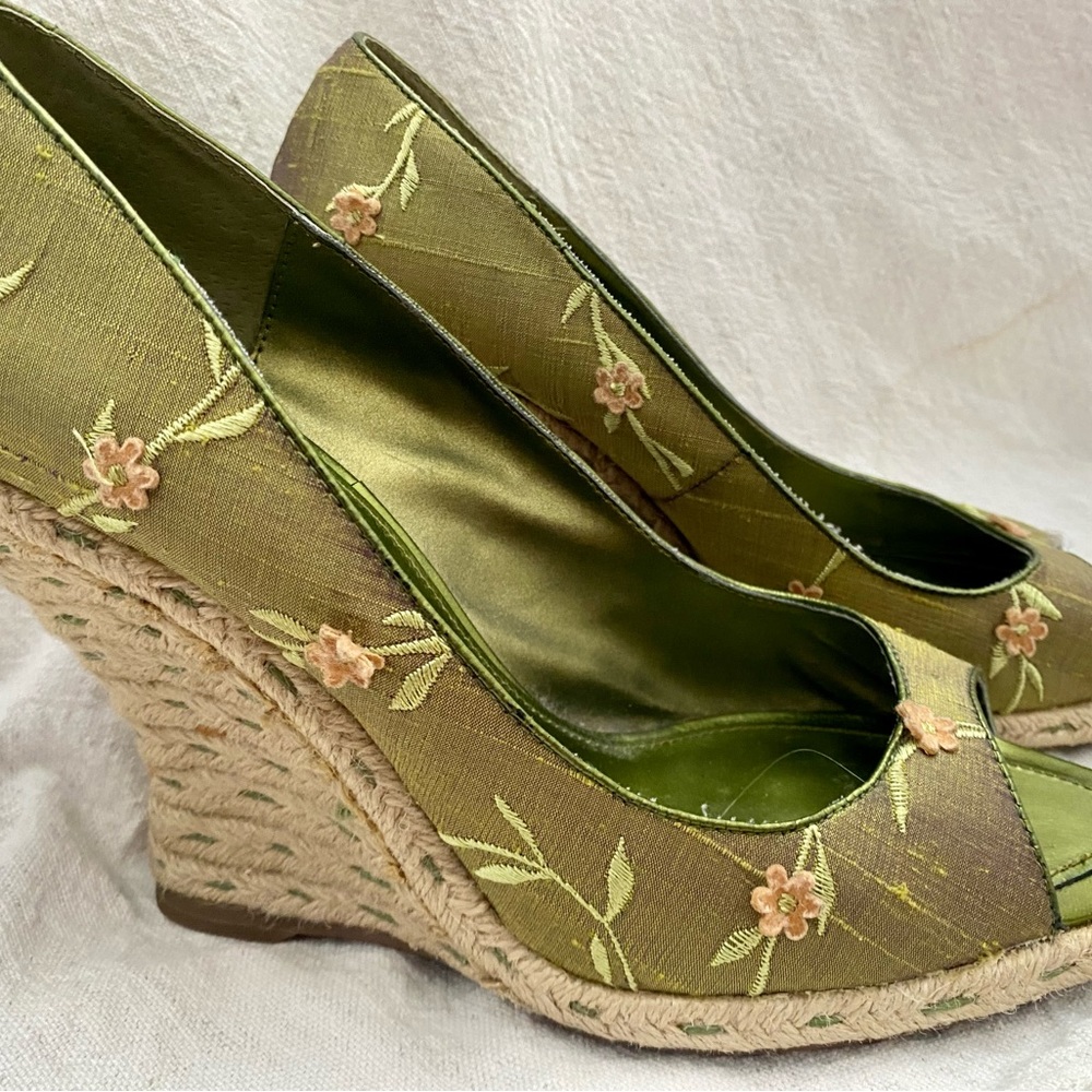 Green silk wedge heels. Size 9, feels like 8 1/2  EXCELLENT condition